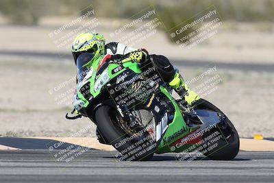 media/Jan-15-2026-Racers Edge (Thu) [[dfebeb70ab]]/3-B Group/Session 4 (Turn 5)/